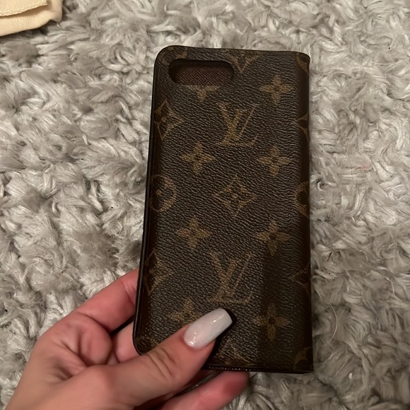 Louis Vuitton Phone Case W box & dust bag - Picture 4 of 4